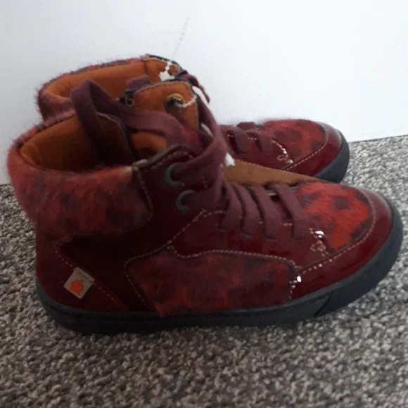 NWT Girl Art Boots - Picture 2 of 4